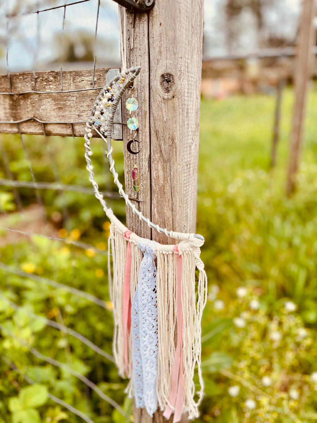 Feminine 🌸 Moon 🌙 Sun catcher