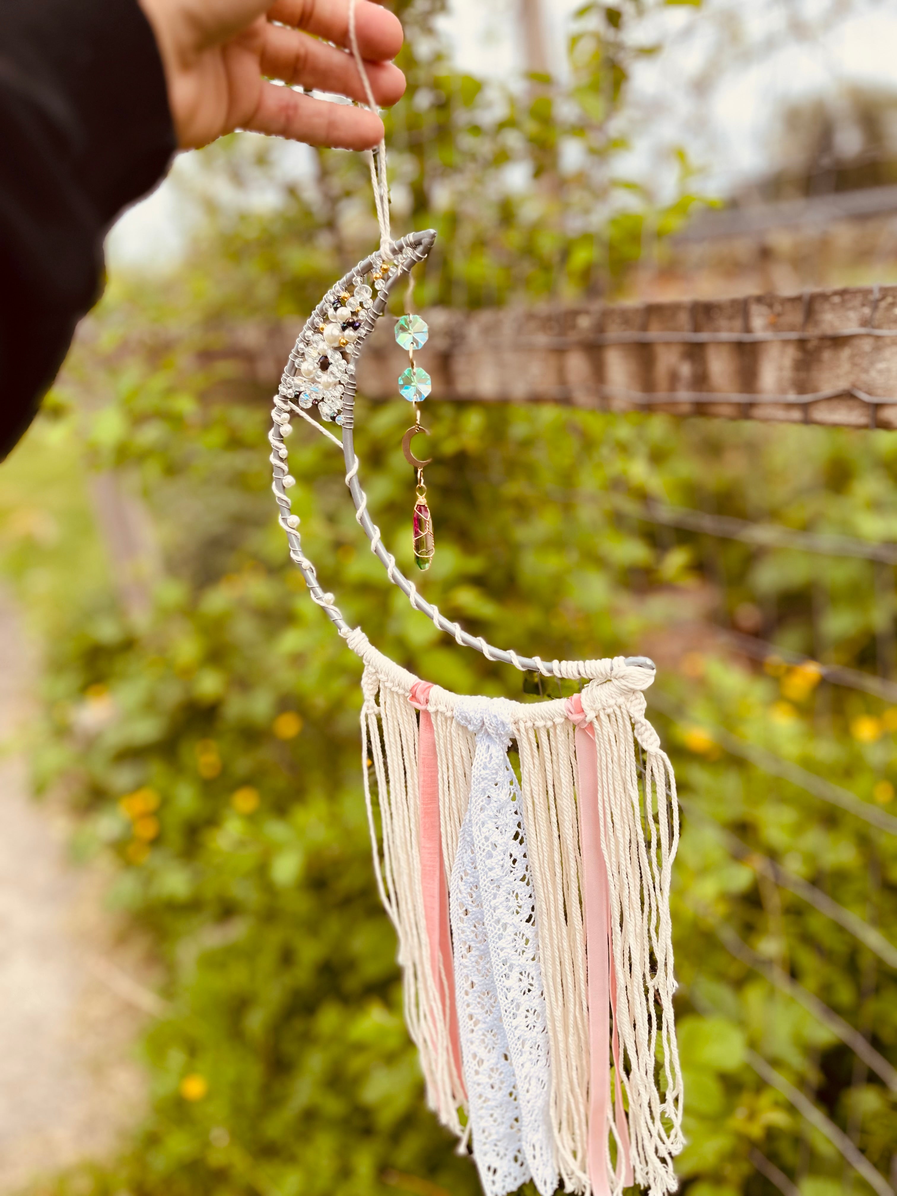 Feminine 🌸 Moon 🌙 Sun catcher