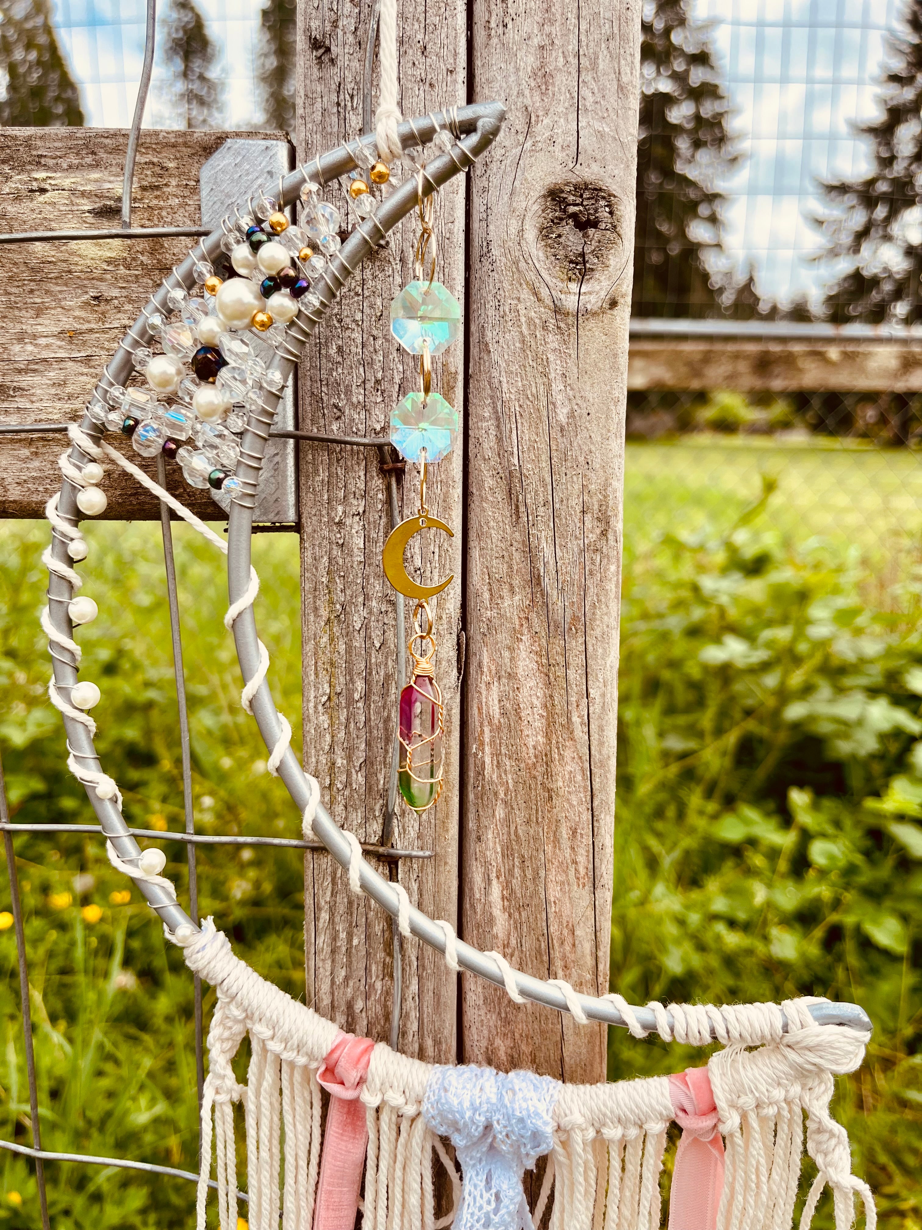 Feminine 🌸 Moon 🌙 Sun catcher